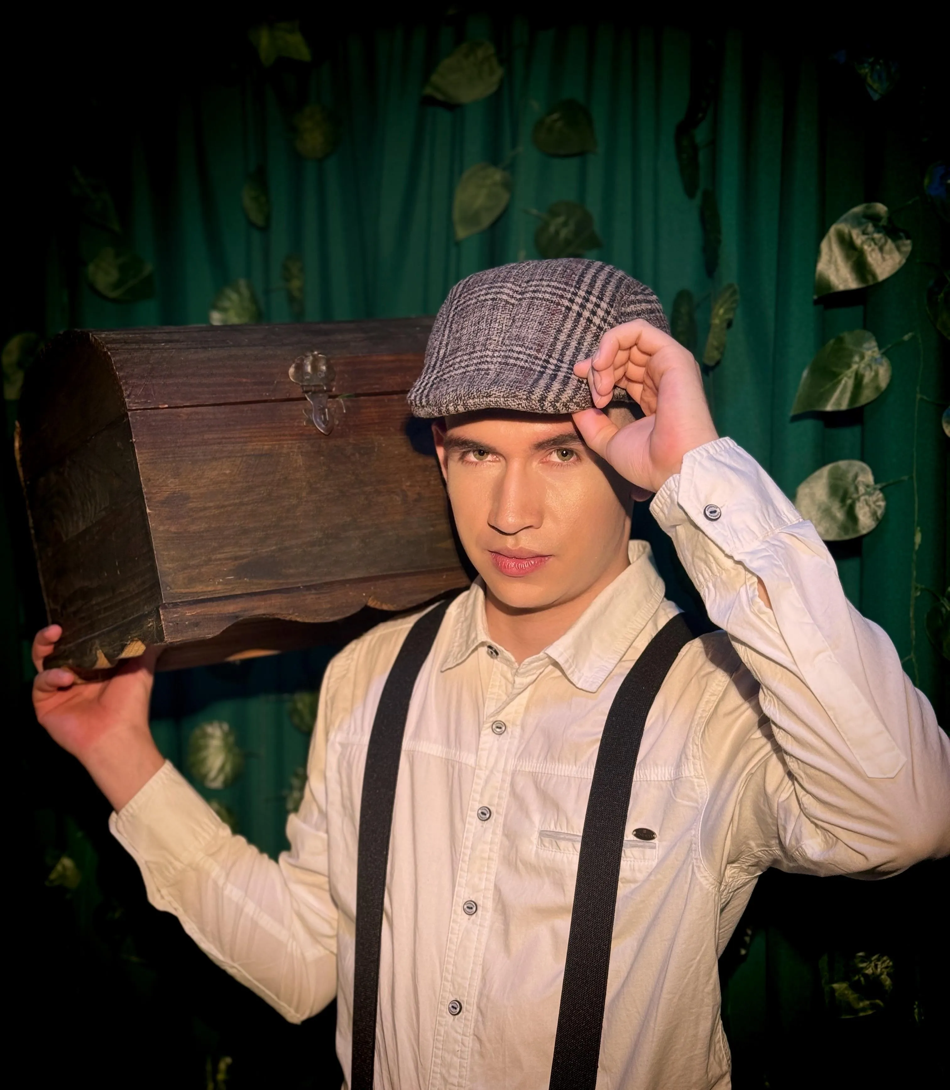 Performer mikaelslow Photo 3