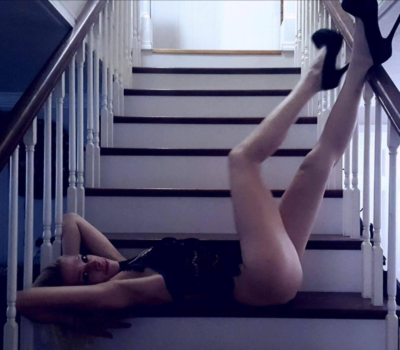 Performer notmysundaysbest Photo 7