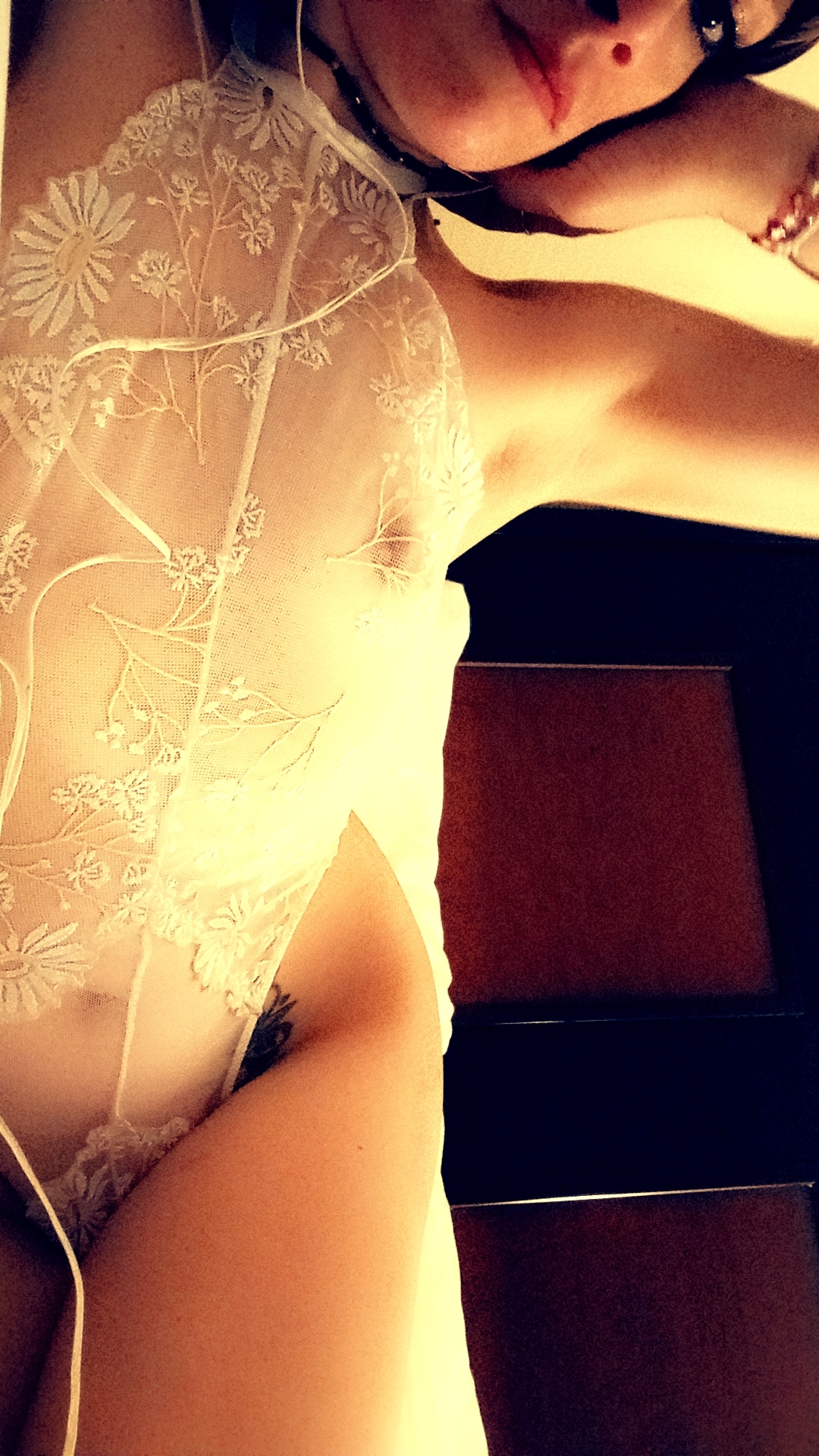 Performer notmysundaysbest Photo 2