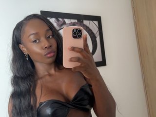 Foto de perfil de modelo de webcam de EmmaDuran312