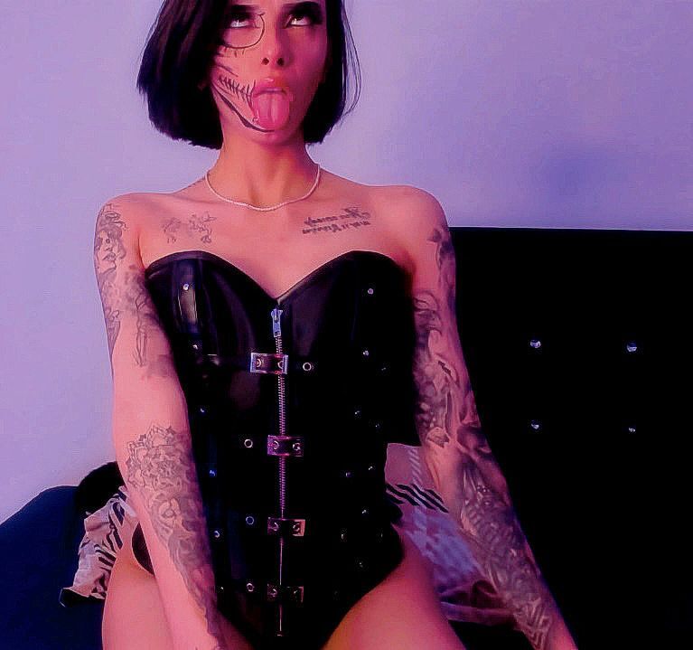 Artist ChloeAddamss Foto 3