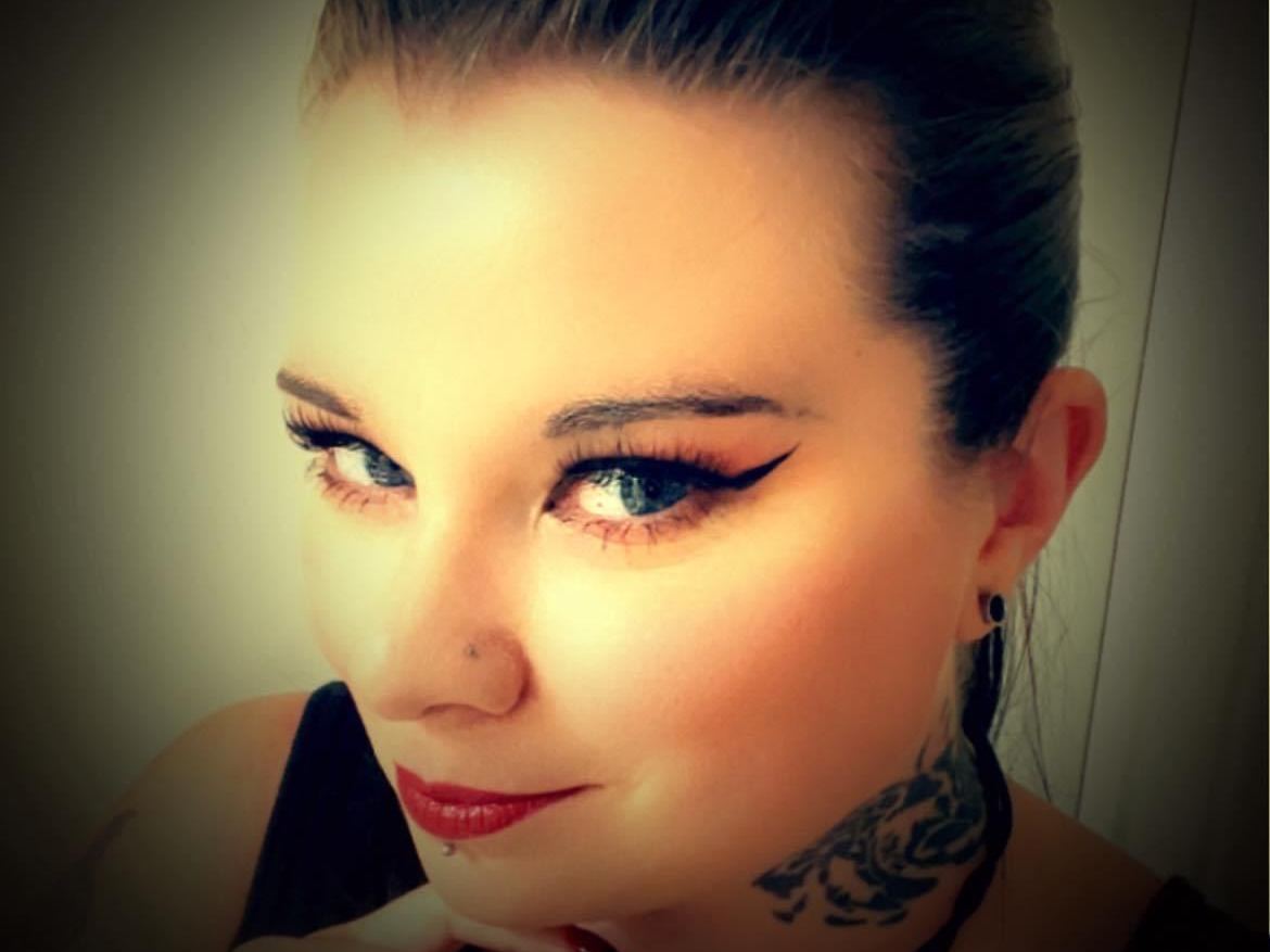 DahliaLaMorte profielfoto van cam model