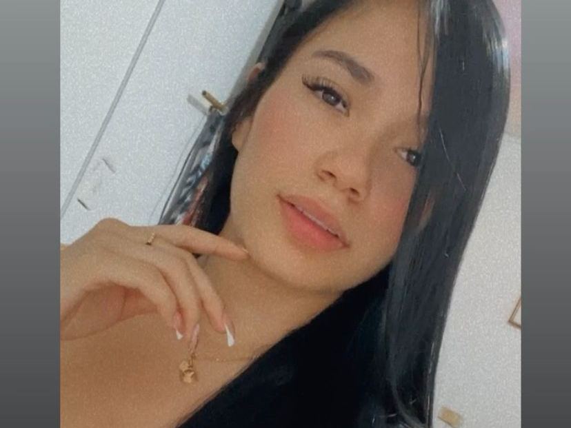 MiaSaenz124 immagine del profilo del modello di cam