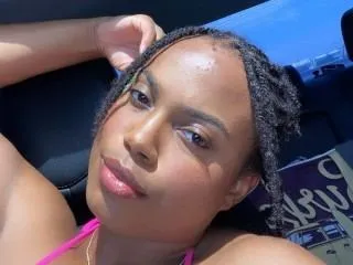 LolaLakes23 cam model profile picture