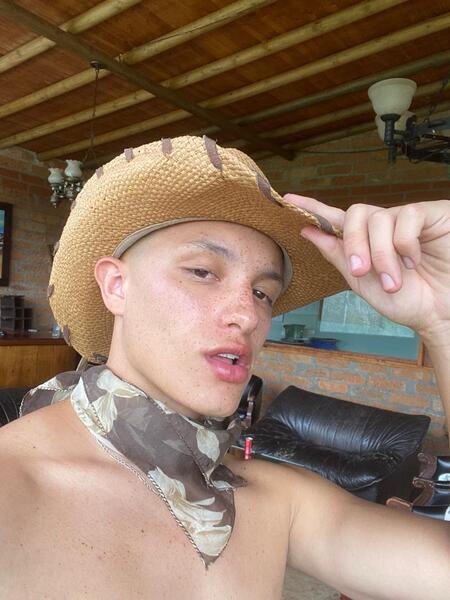 Artiest AphroditeRoss Foto 3