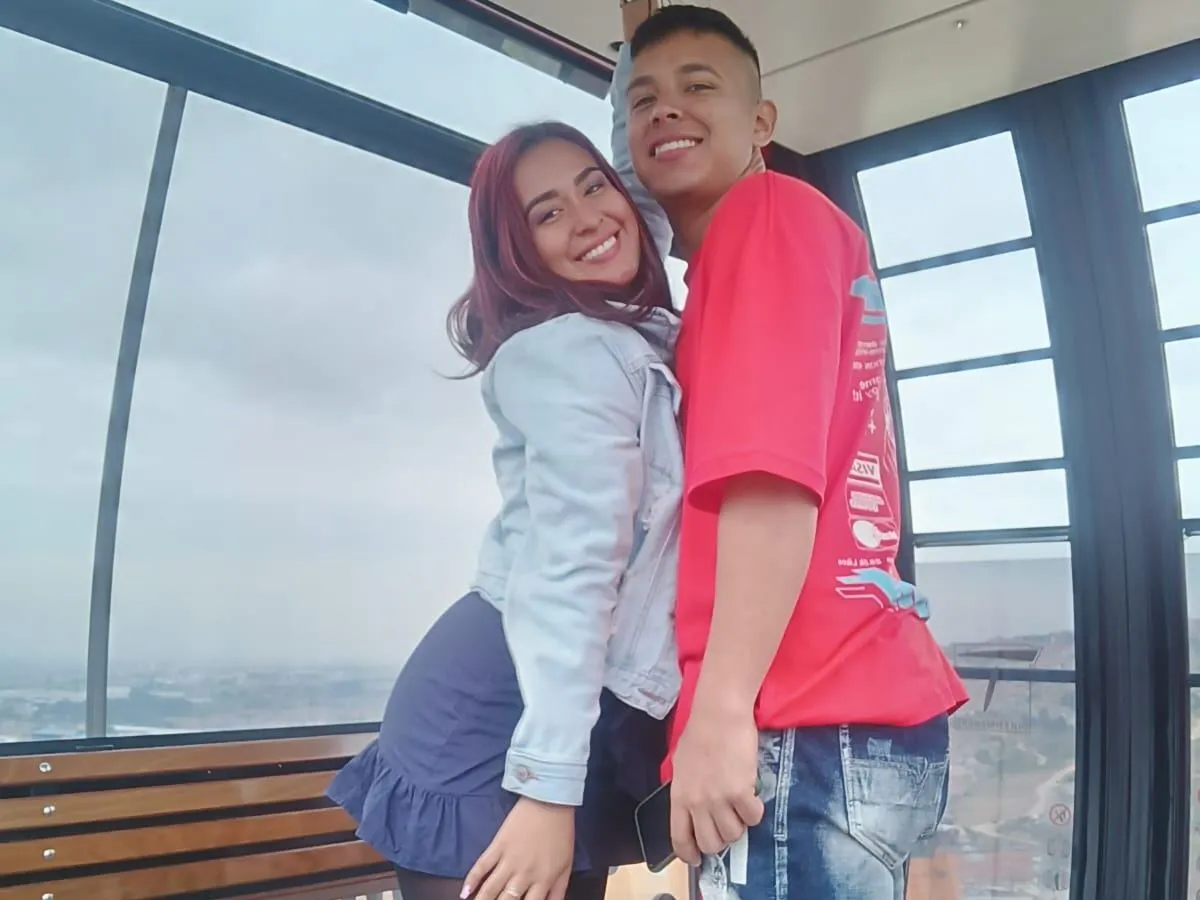 AlessandraAndJames Profilbild des Cam-Modells