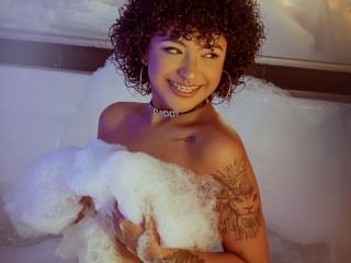 luisaluv cam model profile picture