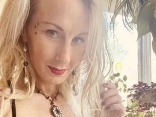 Foto de perfil de modelo de webcam de AlicesJungalo