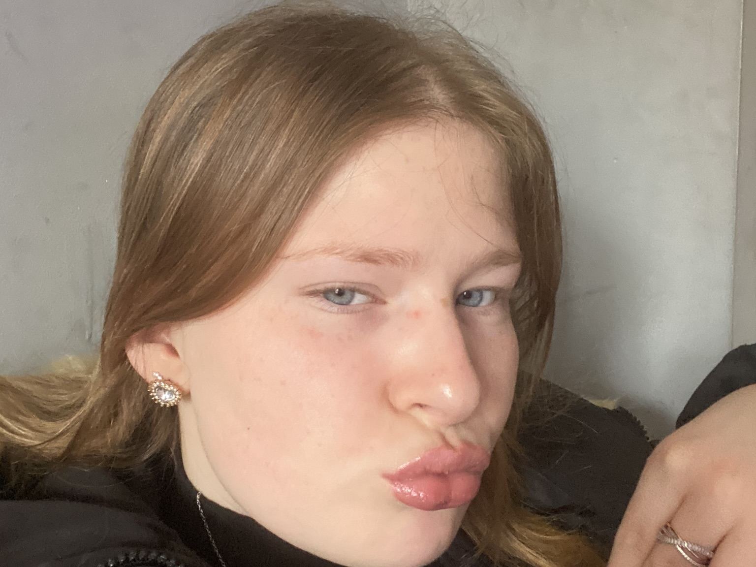 LushesLou profilbild på webbkameramodell 