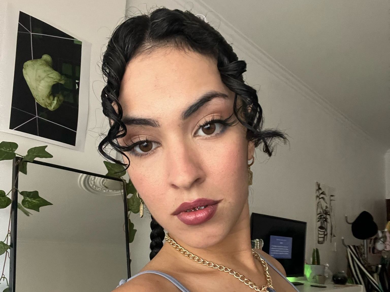 Image de profil du modèle de webcam violethart