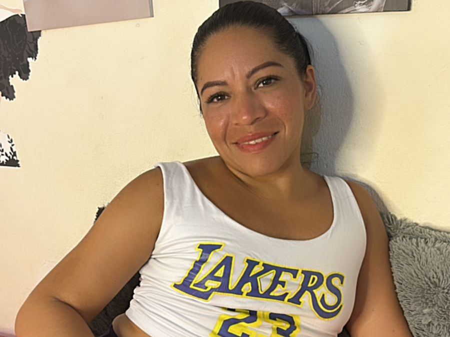 charlotttegreen profilbild på webbkameramodell