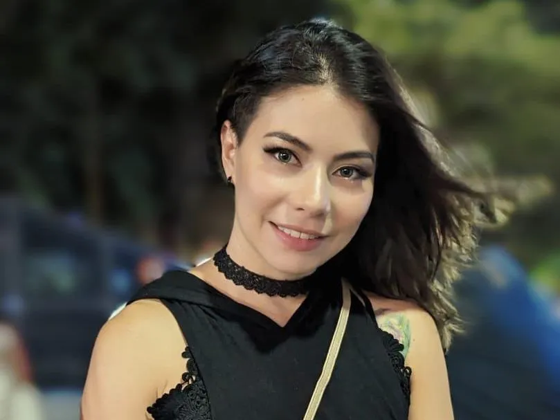 GreenWitch cam model profile picture