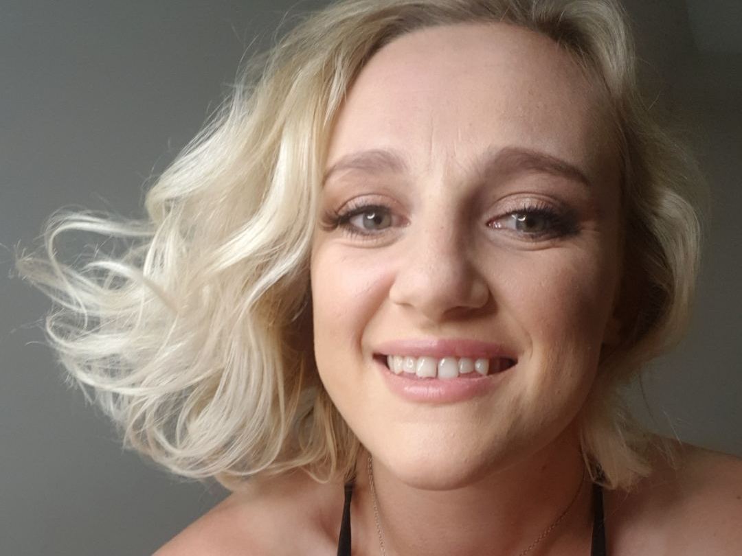 SashaBlondeUK profielfoto van cam model