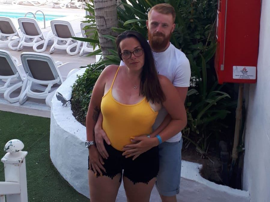 CurvyClaraAndLukeUK immagine del profilo del modello di cam