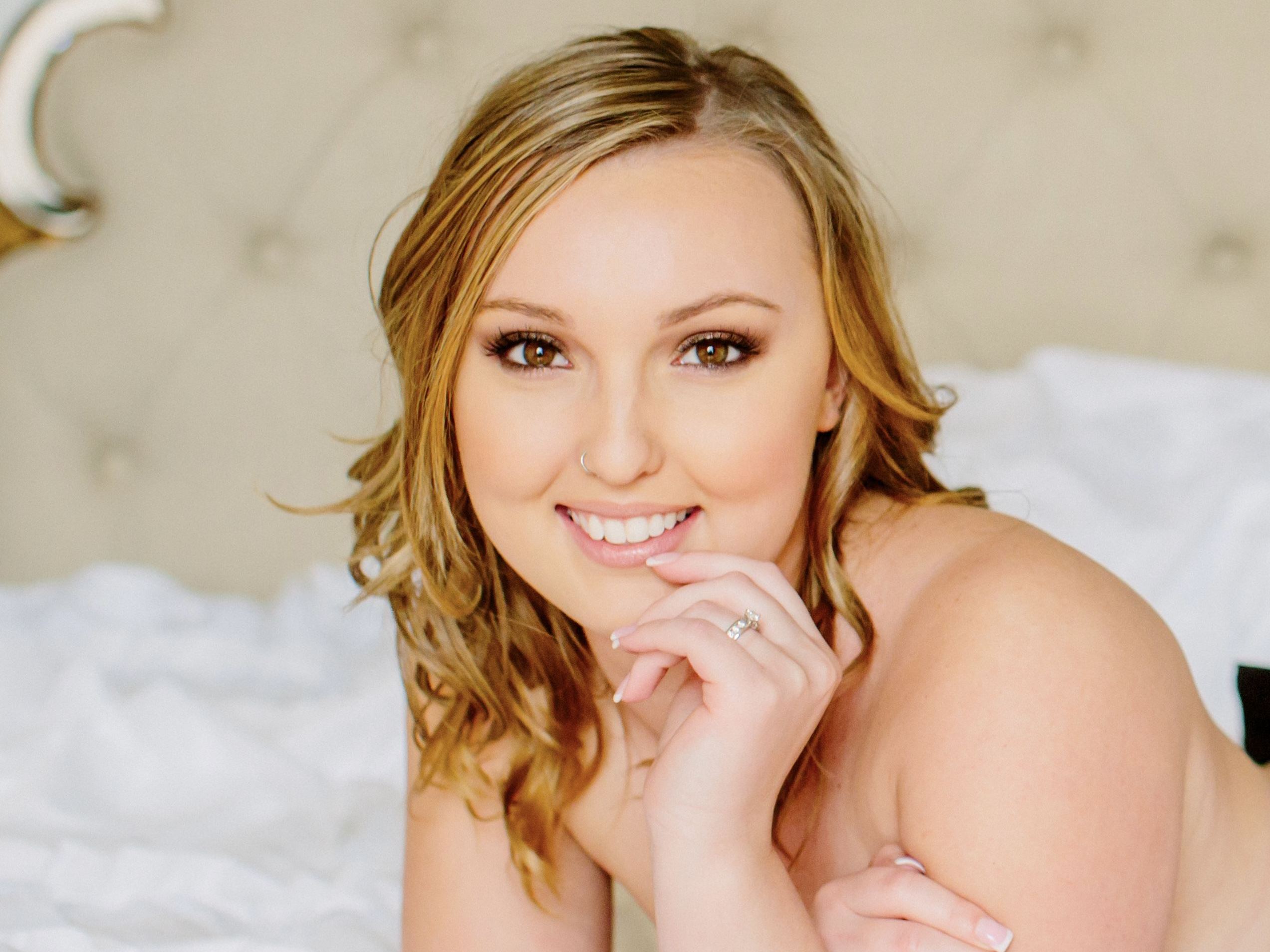 FreyaTorra cam model profile picture