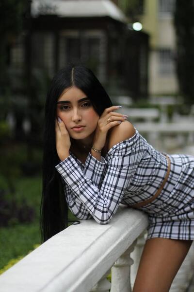 Performer ParisColemann Photo 12