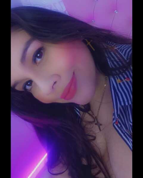 Performer EmmaEvaanss Photo 5