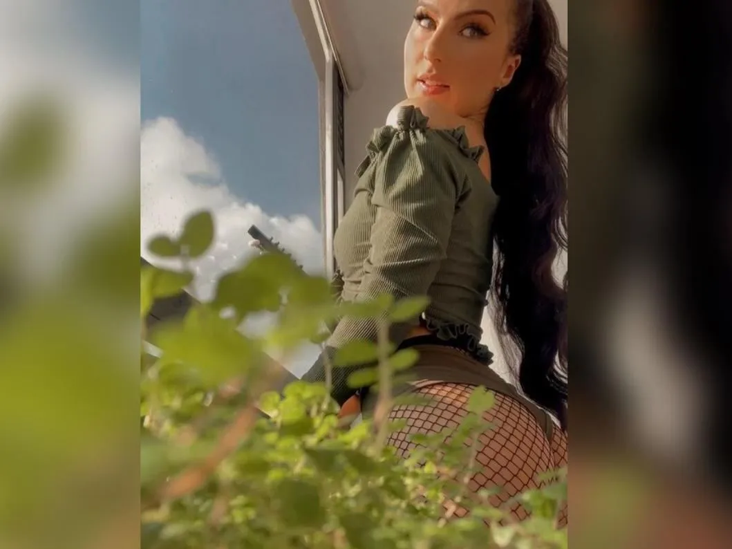 Imagen de perfil de modelo de cámara web de SaenzOficial