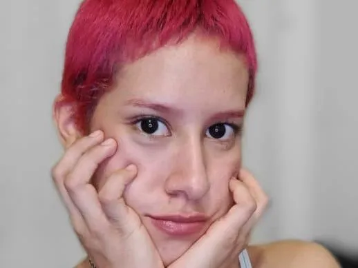 PinkRousse profielfoto van cam model