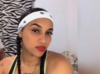 Foto de perfil de modelo de webcam de AdharaVelez