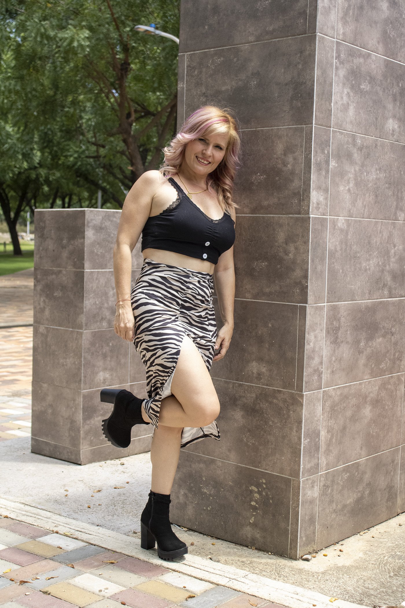 Performer TinaCharter Photo 7