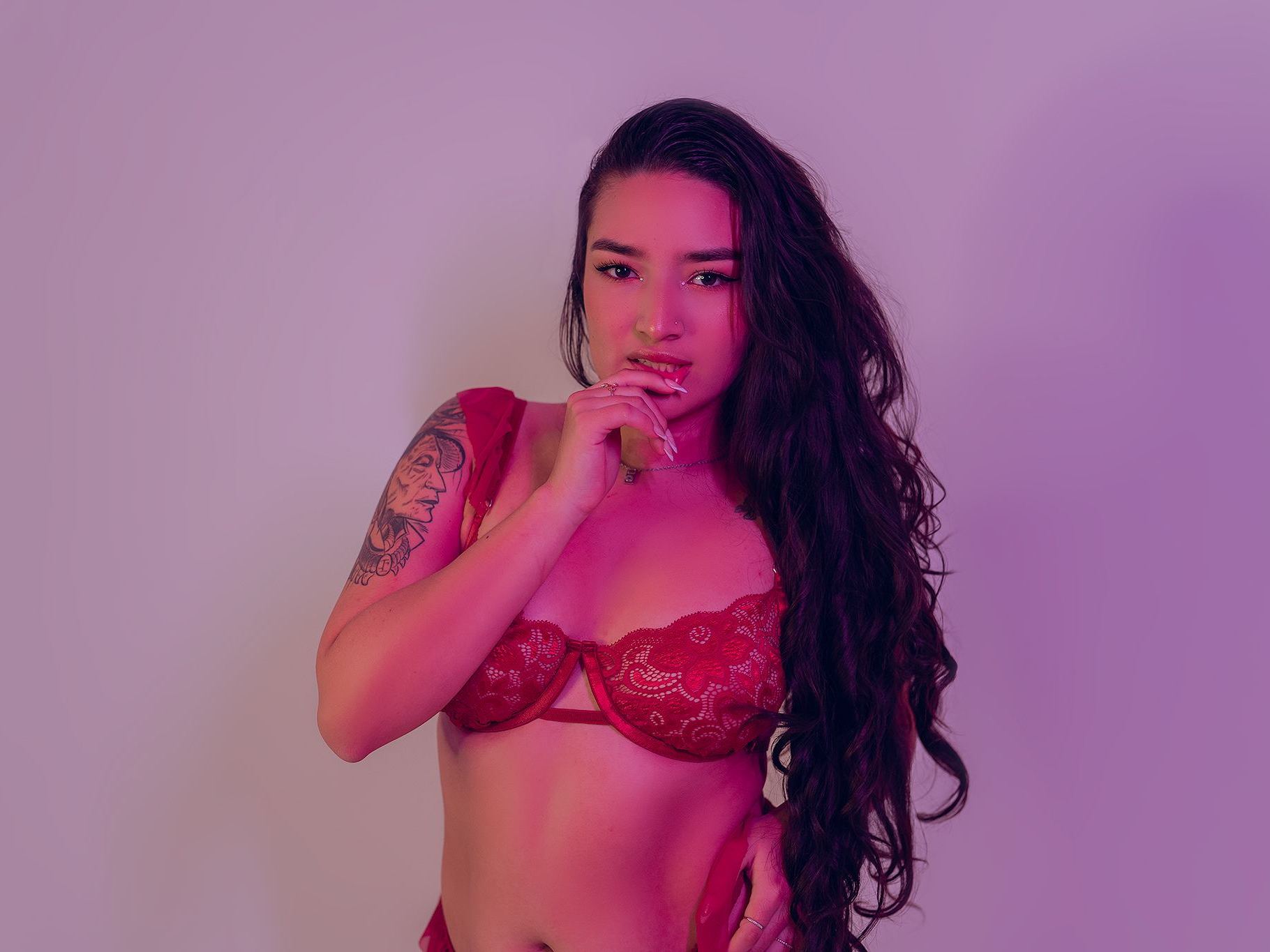 Imagen de perfil de modelo de cámara web de AlanaHillss