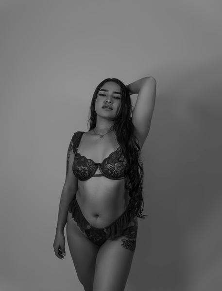 Performer AlanaHillss Photo 1
