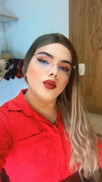 Performer zultanalambert Photo 9