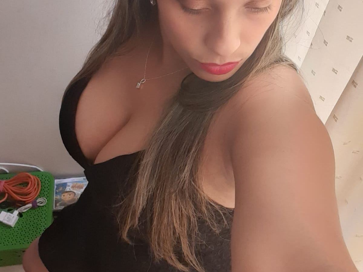 ferwow immagine del profilo del modello di cam