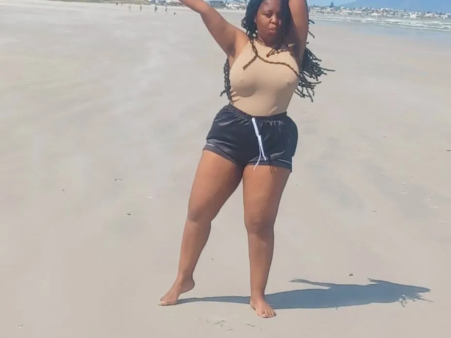 Imagen de perfil de modelo de cámara web de xxMISSTITTIESxx