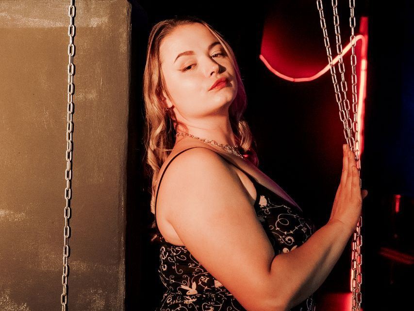 SophiyaBlonde profilbild på webbkameramodell