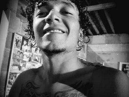 Imagen de perfil de modelo de cámara web de juniormodell