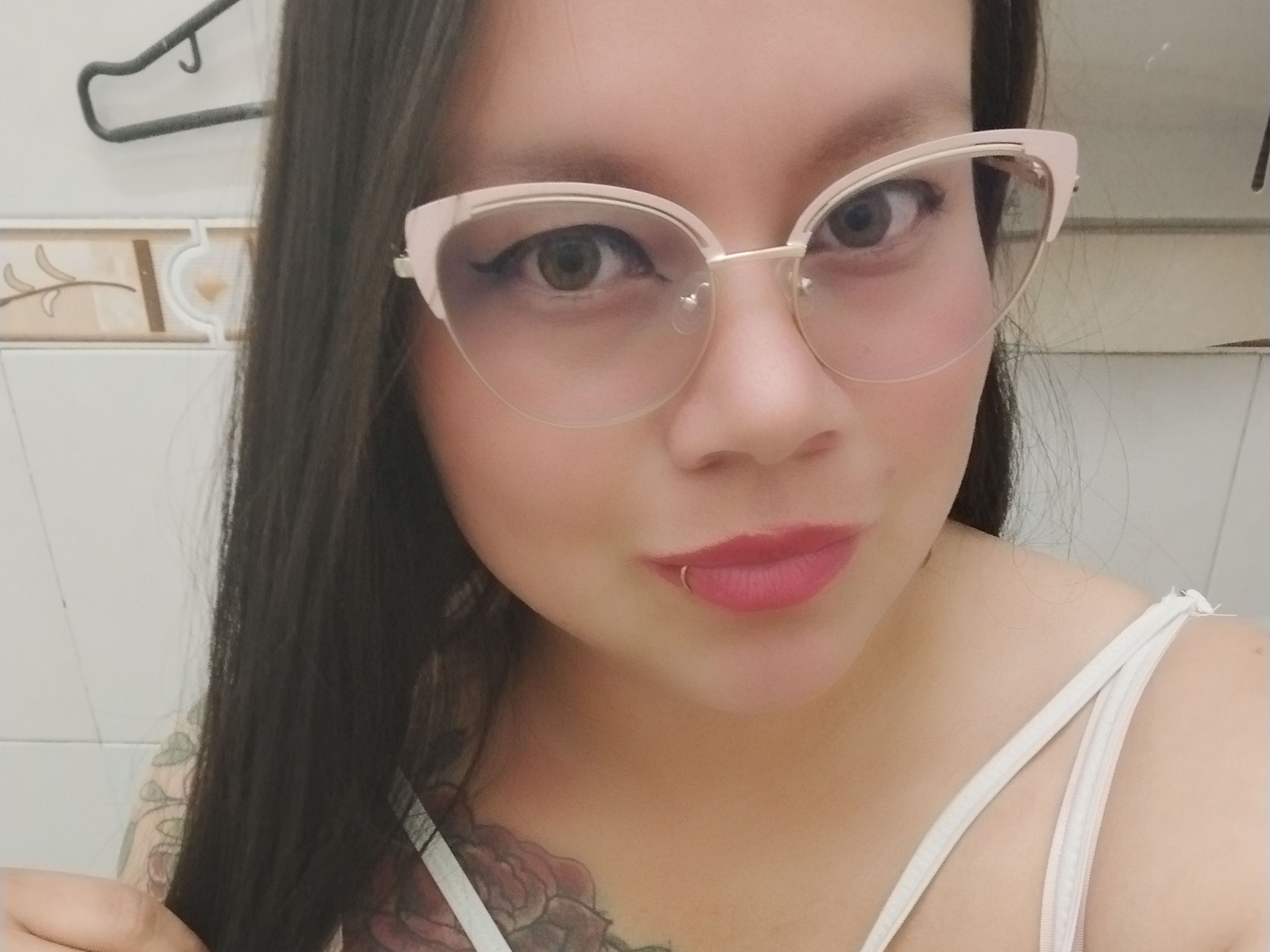 LunaHansson cam model profile picture