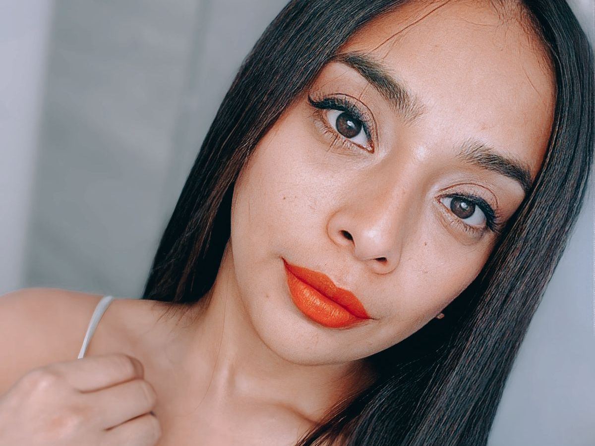 Image de profil du modèle de webcam EmmaWhiteee