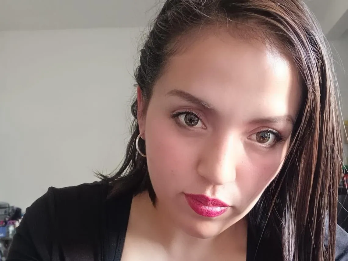 Profilbilde av JazminLittle webkamera modell