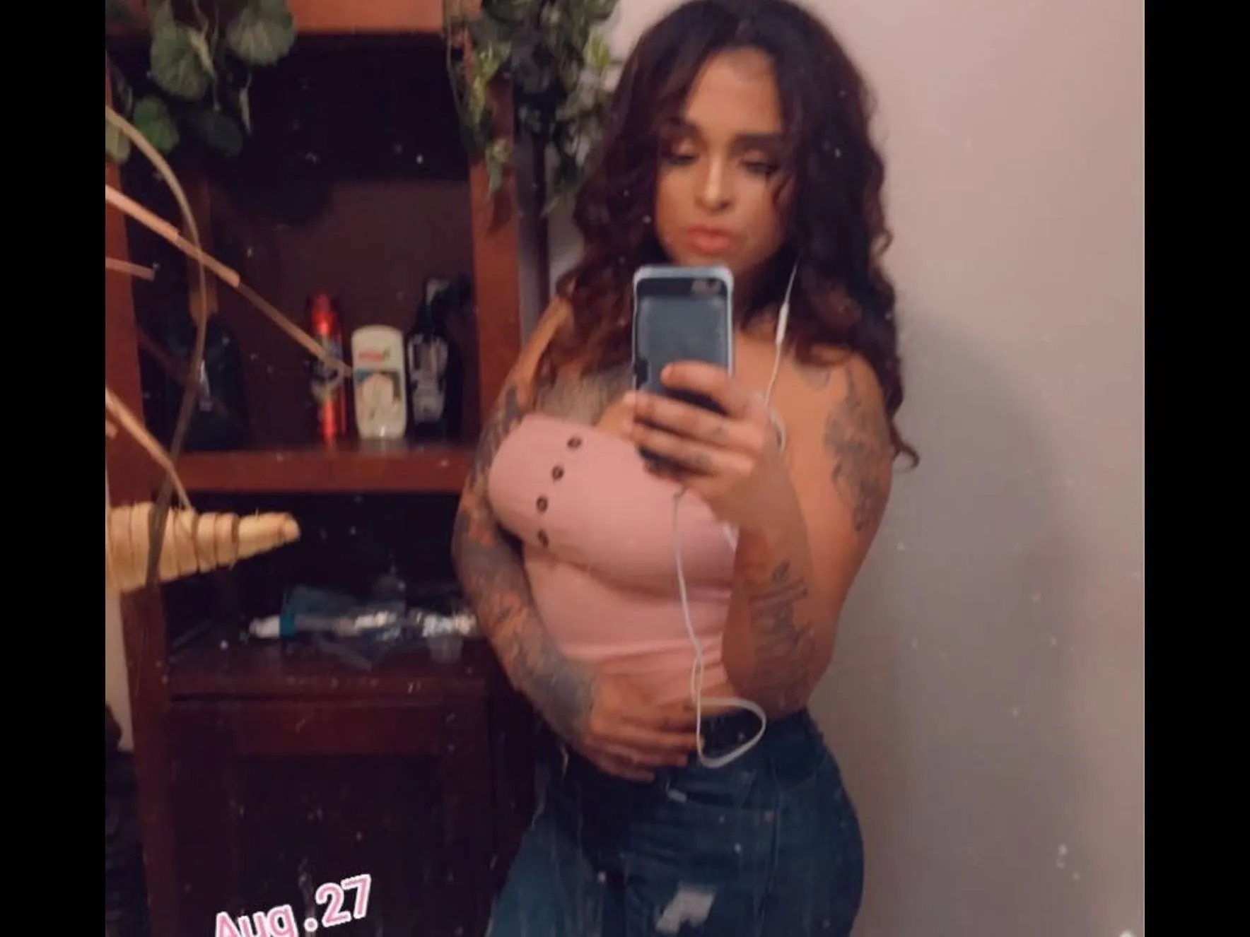 Image de profil du modèle de webcam KiaJayy