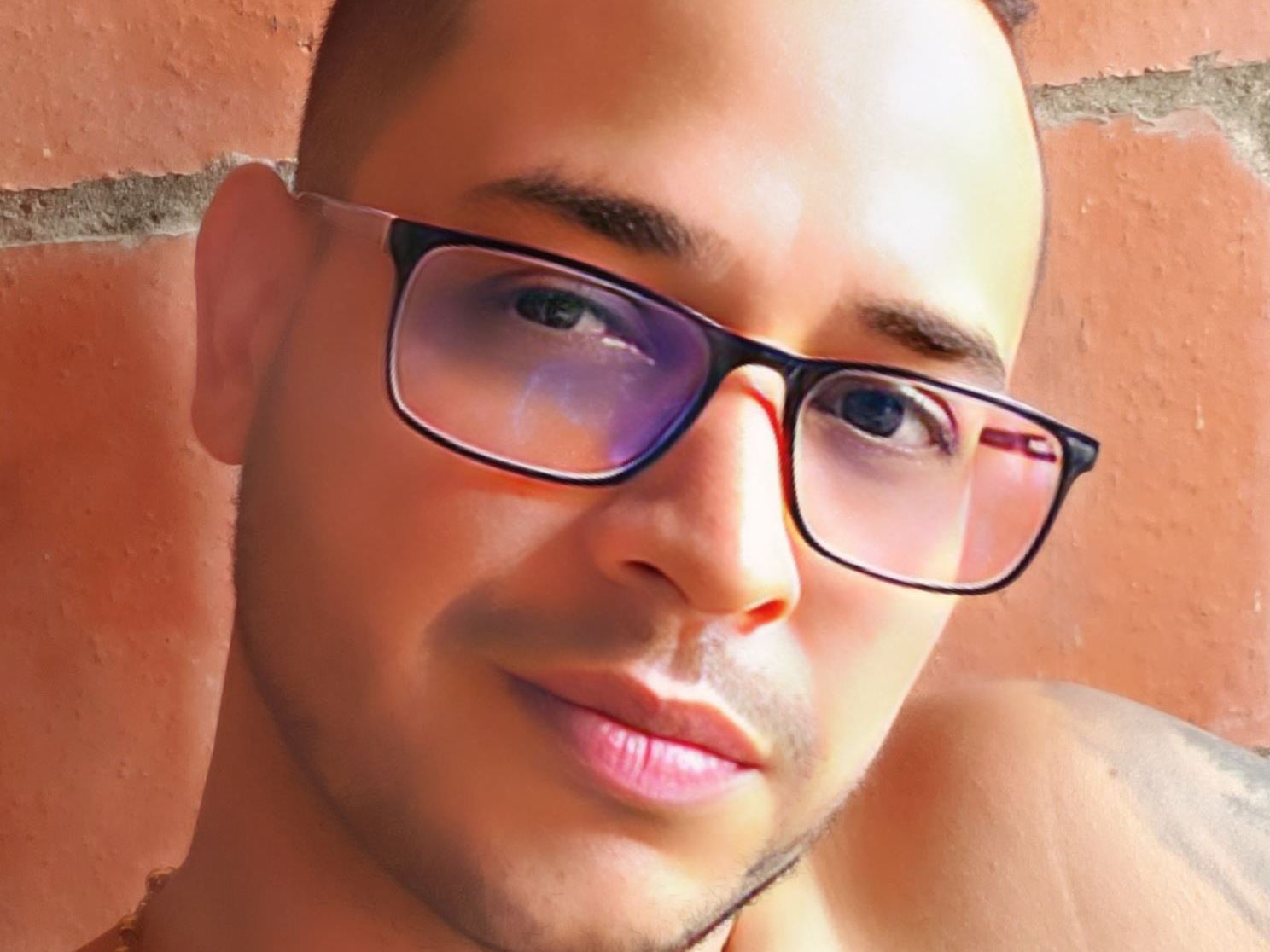 SebastianLeal cam model profile picture