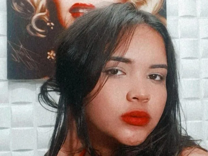 lalanew profilbild på webbkameramodell