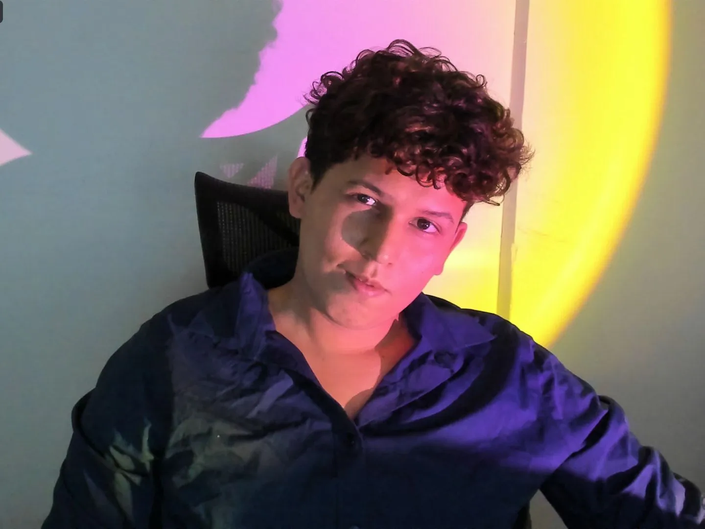 Image de profil du modèle de webcam DenielSalvatore