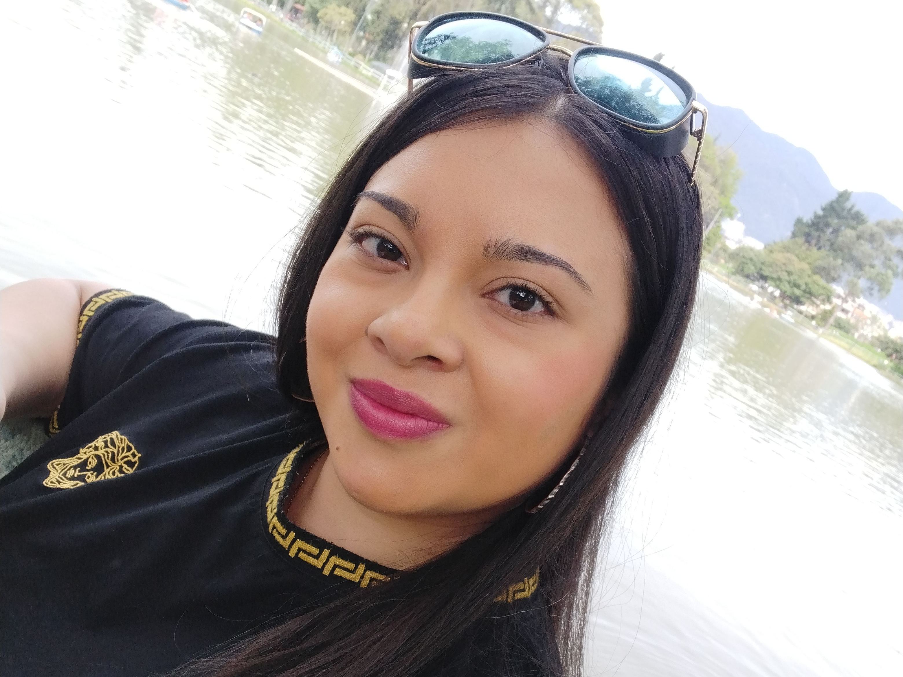 AlenaRiss profilbild på webbkameramodell