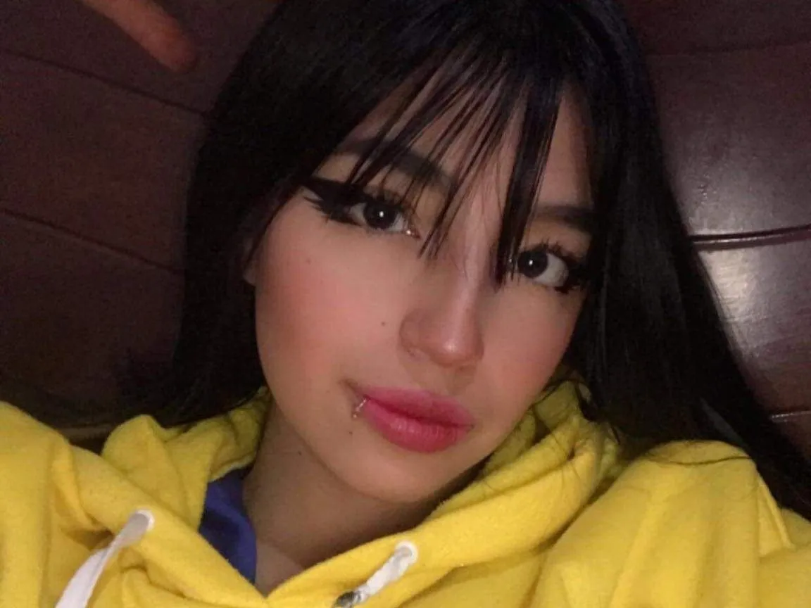 Creamzoe cam model profile picture