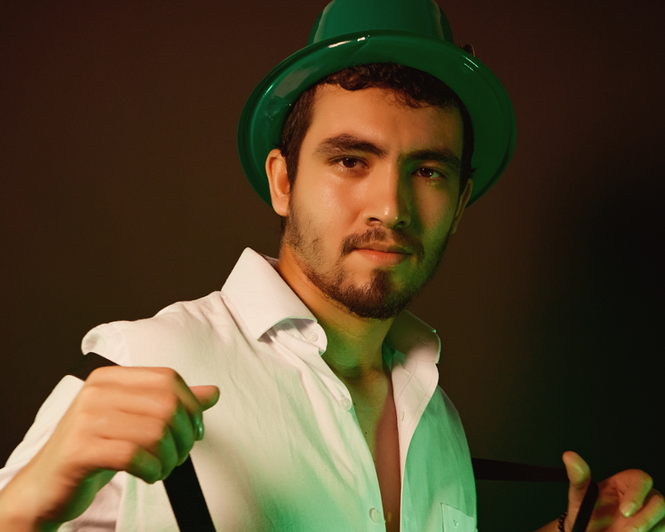 Performer DialexandroJones Photo 11