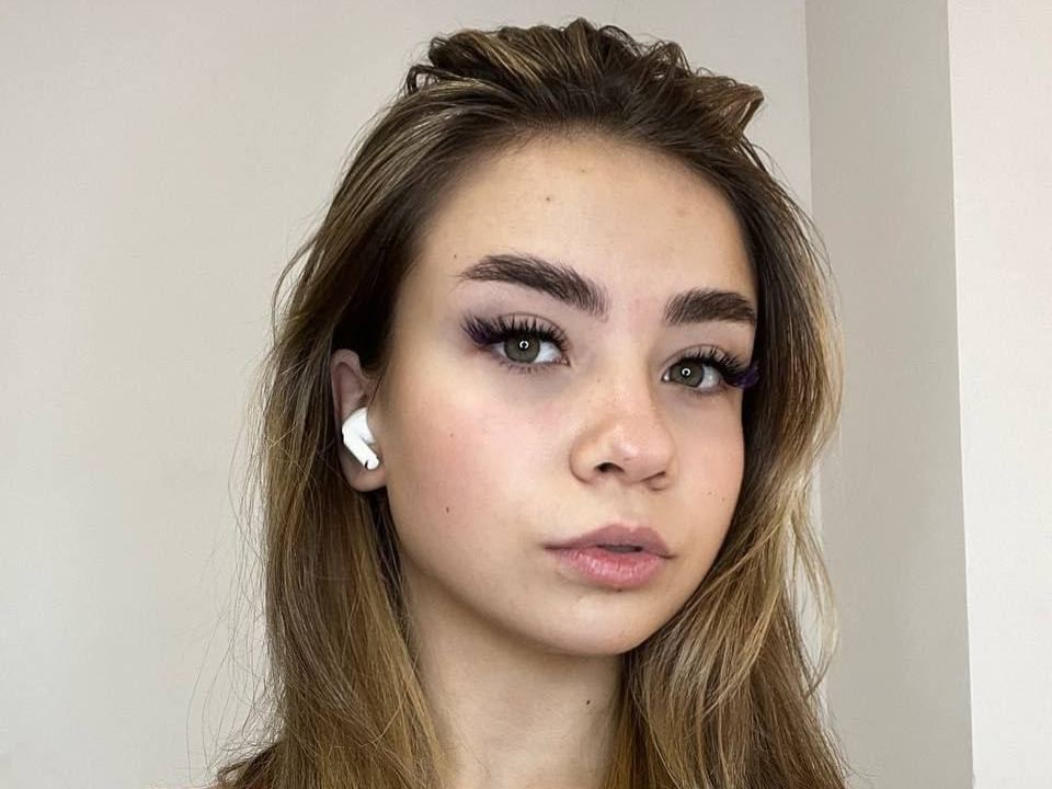 LillianGe profielfoto van cam model