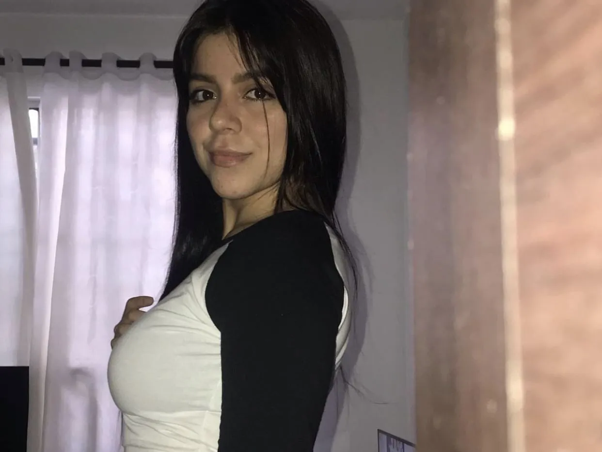 AprilTovar Profilbild des Cam-Modells