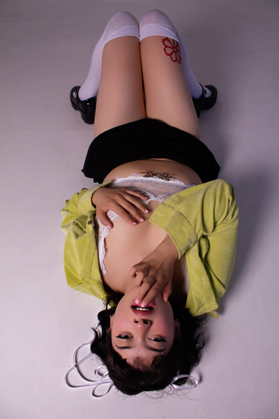 Artiest AntonellaaGreen Foto 2