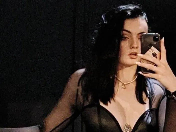 Robin199 profilbild på webbkameramodell