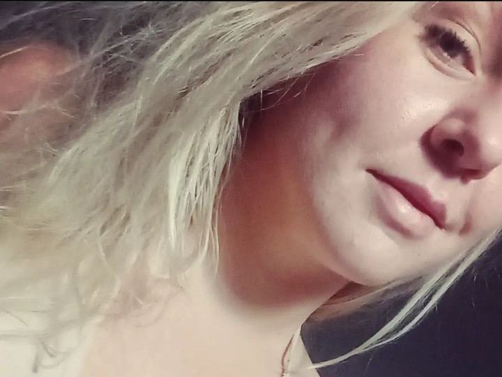BlondeBooty69 cam model profile picture