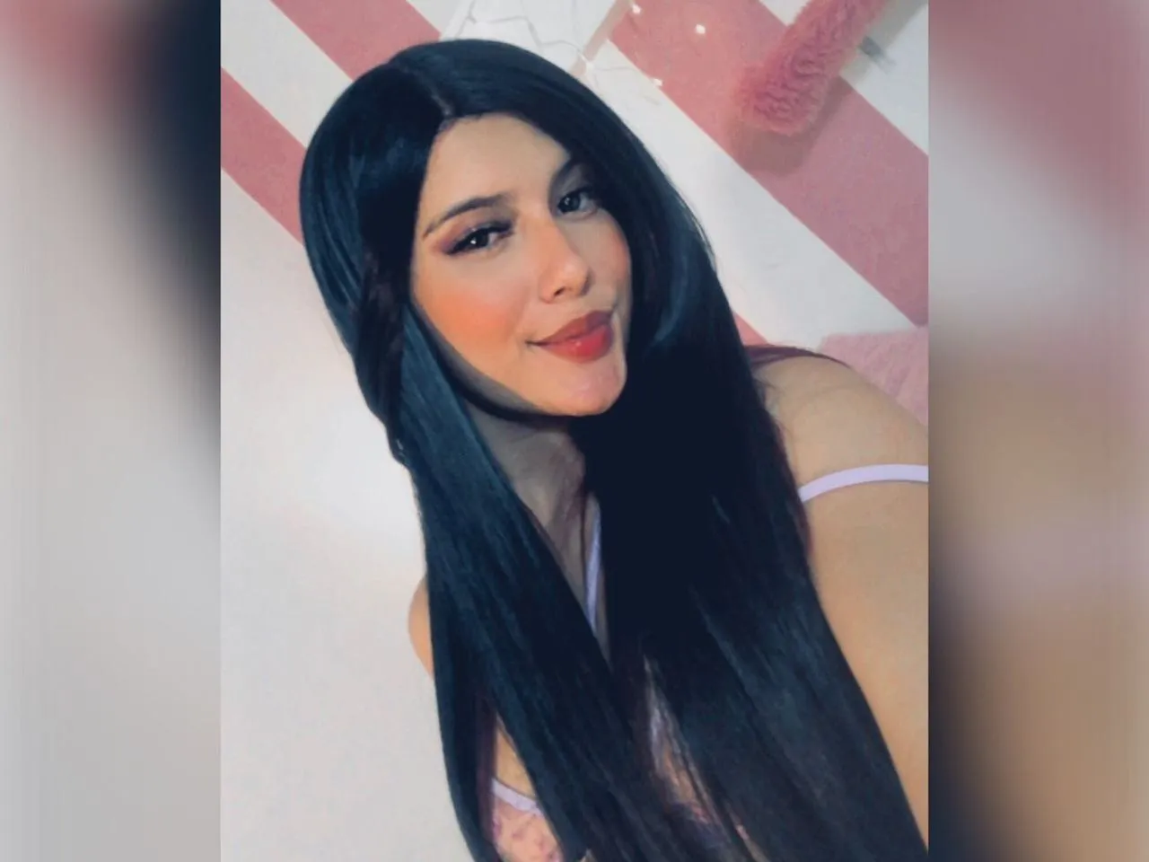AmyWattson immagine del profilo del modello di cam
