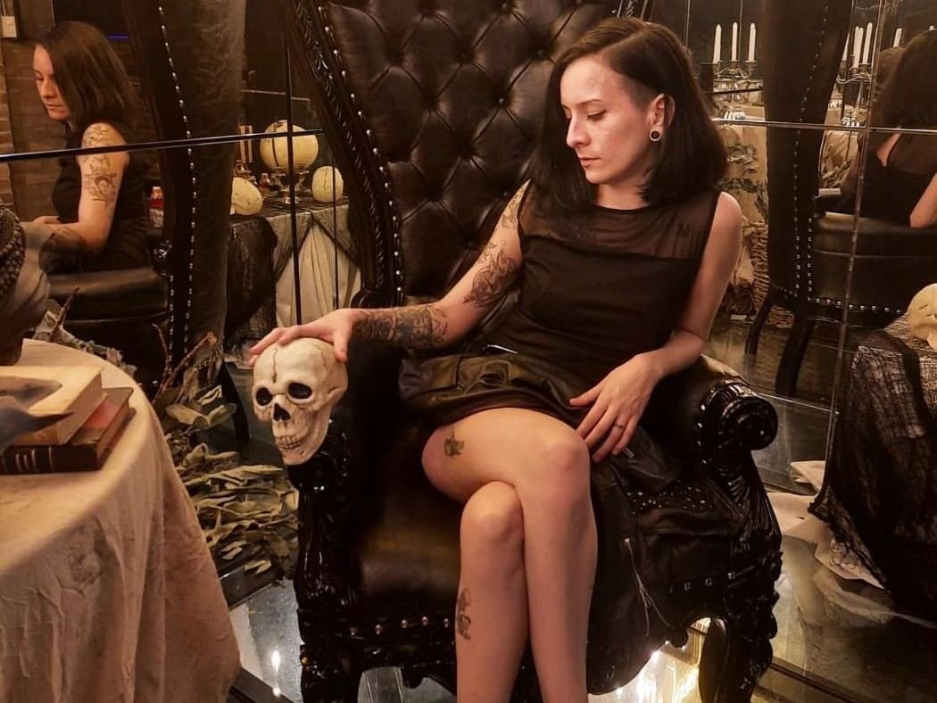 Imagen de perfil de modelo de cámara web de Emmaafun