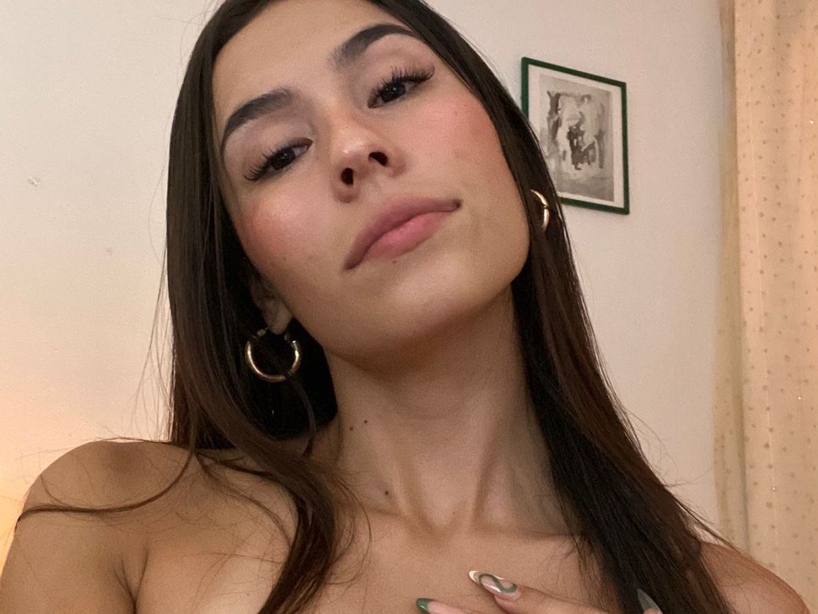 Lzzyink cam model profile picture